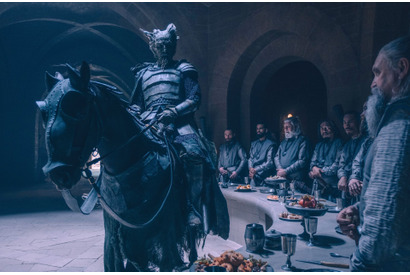 圧倒的な映像美と壮大な世界が広がる『グリーン・ナイト』特報映像 画像