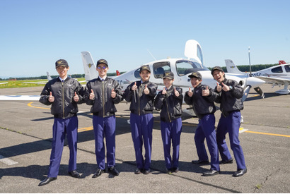 福原遥＆目黒蓮ら朝ドラ「舞いあがれ！」帯広で航空学校編ロケ快調「空の青さにびっくり」 画像