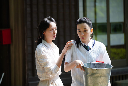 戸田恵梨香＆永野芽郁、“愛され最強コンビ”の衝撃作『母性』信頼関係が化学反応に 画像