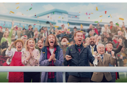 ひとりの主婦の思いつきが人生を変えていく『ドリーム・ホース』予告編解禁 画像