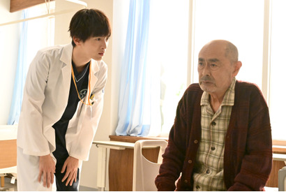 「玉ちゃんめっちゃ走る」“諏訪野”玉森裕太の走りに注目するコメント多数…「祈りのカルテ」2話 画像