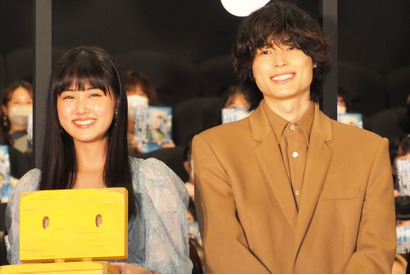 原菜乃華、松村北斗のたたずまいをべた褒め！「声も、上品な雰囲気も、仕草も、聡明なところも」 画像