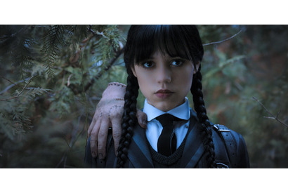 ティム・バートン「私と似た視点を持つウェンズデーが好き」Netflix「ウェンズデー」特別映像 画像