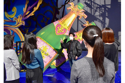 【ディズニー】劇団四季『美女と野獣』、貴重な舞台裏ツアーとパーク入園がセットになった特別なパッケージを販売　12月6日より 画像