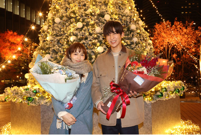 川口春奈＆目黒蓮、「silent」笑顔でクランクアップ「全力で向き合うことができた」 画像