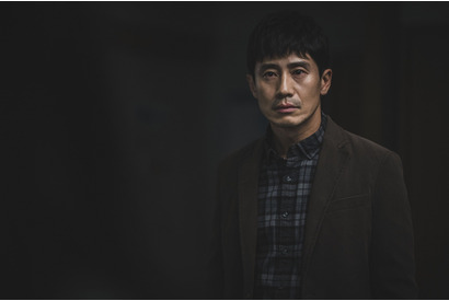 事件現場に現れた人影の正体は…？『死を告げる女』シン・ハギュン登場シーン本編映像 画像