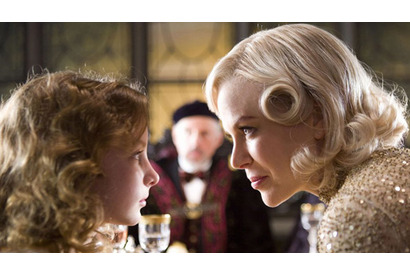 山口智子が初の“悪役”で臨む『ライラの冒険』で緒形拳は大好きなシロクマに 画像