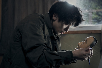 横浜流星主演『ヴィレッジ』のミステリアスな世界…場面写真公開 画像