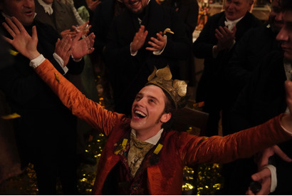 欲と虚飾と快楽にまみれた19世紀、才能ある若者が落ちぶれていく…『幻滅』場面写真 画像