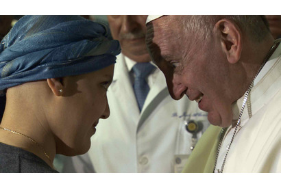 ドキュメンタリーの名匠、ジャンフランコ・ロージ監督作『旅するローマ教皇』今秋公開 画像