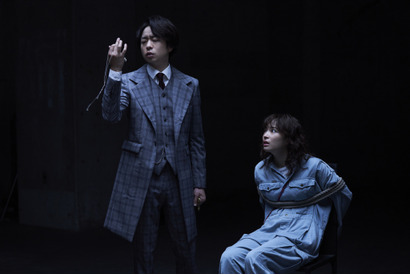 櫻井翔“風真”が闇落ち!?　謎が深まる新場面写真『映画 ネメシス』 画像