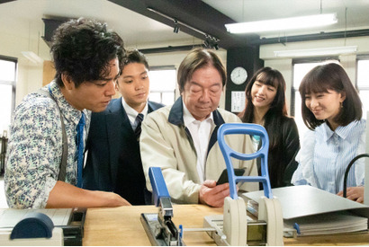 磯村勇斗“目黒”に「諸星検事に転がされている？」美沙子と目黒の“恋”に注目集まる…「ケイジとケンジ、時々ハンジ。」4話 画像