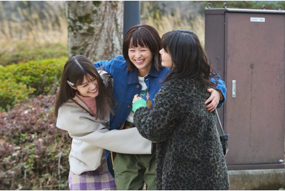 清野菜名“サチ”、翔子＆若葉との再会に視聴者も感動「私も1週間頑張れそう」…「日曜の夜ぐらいは...」2話 画像