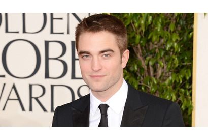 ロバート・パティンソン、クリスチャン・ディオールの新CMで濃厚なキスシーンを披露!? 画像