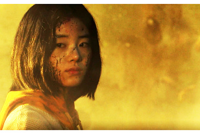 少女がサイキックパワーで敵を圧倒『THE WITCH／魔女　―増殖―』迫力の戦闘シーン 画像