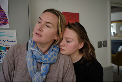 「I AM ルース」ケイト・ウィンスレット「助けを求めて」英国アカデミー賞で若者へメッセージ 画像