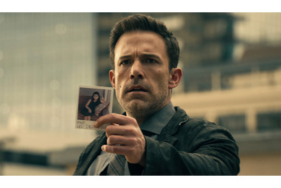 “刑事”ベン・アフレックが謎の男を追い＜世界＞に踏み込む『ドミノ』場面写真 画像