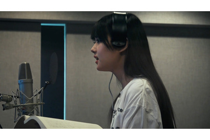 原菜乃華＆松村北斗、アフレコの様子公開『すずめの戸締まり』映像特典 画像