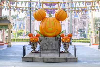 【ディズニー】撮影スポットが盛りだくさん！！東京ディズニーランド「ディズニー・ハロウィーン」デコレーションを紹介 画像