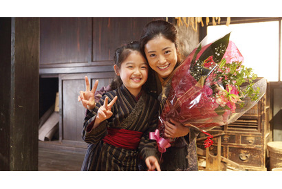 映画『おしん』、極寒過酷ロケを乗り越えクランクアップ！上戸彩「私が守ってあげる」 画像