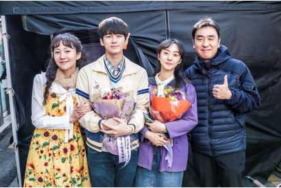 リュ・スンリョン＆ヨム・ジョンアにオン・ソンウも！『人生は、美しい』歌い踊るメイキング映像 画像