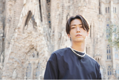 亀梨和也のスペイン旅を公開『怪物の木こり』特別映像 画像