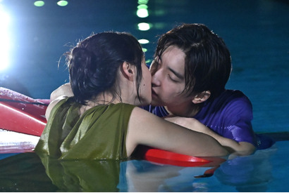 広瀬アリス“佐弥子”＆道枝駿佑“拓”の衝撃ラストに「青春がすぎる」の声…「マイ・セカンド・アオハル」4話 画像