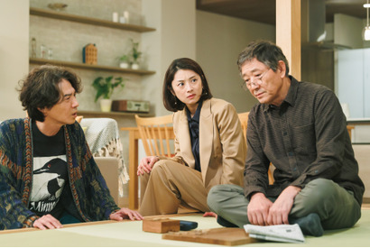 吉岡秀隆“悠作”が小林薫“達男”を尊敬!? まさかの事実が発覚「コタツがない家」第5話 画像