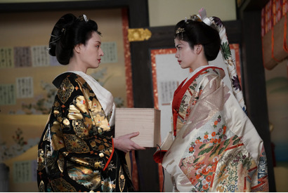 嫌がらせにも凛と立ち向かう小芝風花“倫子”の姿に「かっこいい」「すごくスッキリ」の声上がる…「大奥」2話 画像