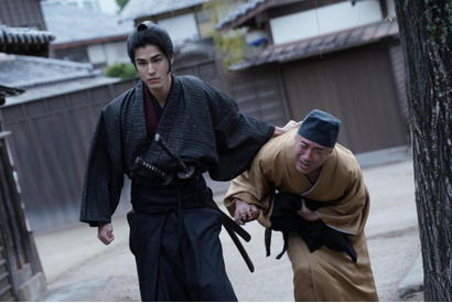 寛一郎＆板垣瑞生＆野村康太『身代わり忠臣蔵』ムロツヨシや永山瑛太を取り囲む次世代俳優に注目 画像