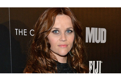 リース・ウィザースプーン、逮捕後初の公の場に夫と登場 画像