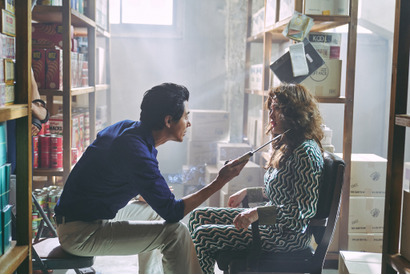 『密輸 1970』チョ・インソンの“密輸王”、静かなる狂気を見せる本編シーン解禁 画像