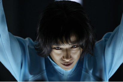 『夏目アラタの結婚』黒島結菜、“獄中の死刑囚・品川ピエロ”を熱演 画像