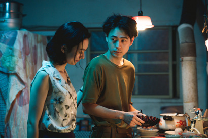 成田凌＆中村映里子＆森田剛『雨の中の慾情』、複雑な関係切り取る場面写真公開 画像