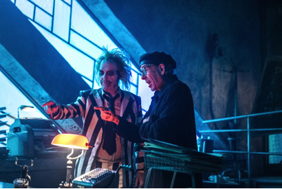 ティム・バートン「どれだけ映画作りが好きかを再確認」『ビートルジュース ビートルジュース』 画像