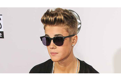 ジャスティン・ビーバー、2010年のヒット曲を巡って著作権侵害で訴えられる 画像