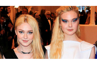 ダコタ＆エル・ファニング姉妹、注目のファッションブランドと秘密のコラボ？ 画像