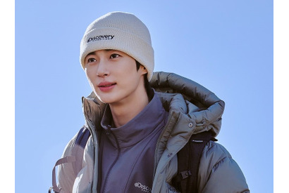 『ソンジェ』ビョン・ウソク、最新冬コーデでアウトドアを満喫！ニット帽かぶってニッコリ 画像