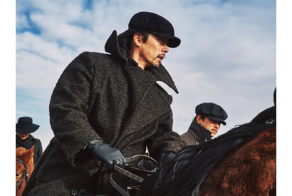 ヒョンビン主演の新作映画『ハルビン』韓国公開日決定＆スチール初公開！“ヒットの予感” 画像