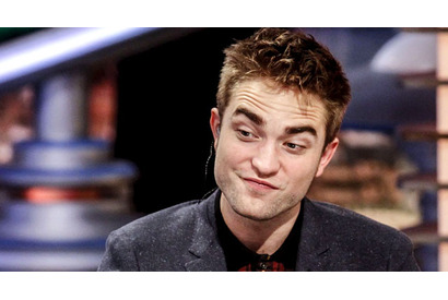 ロバート・パティンソン、クリステンの携帯に元不倫相手からのメールを発見して激怒！ 画像