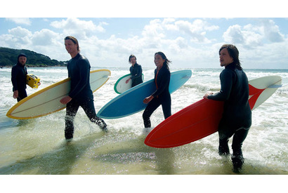 イケメンの“ニューウェーブ”来たる！　兄弟愛を描くサーフィン映画『ドリフト』に注目 画像