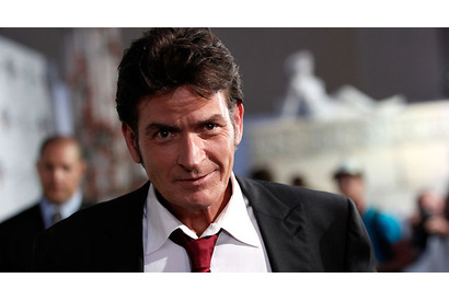 チャーリー・シーン、最新作に本名を名乗って出演することに 画像