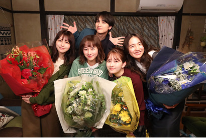 「若草物語」堀田真由＆仁村紗和＆畑芽育＆長濱ねる、一ノ瀬颯がオールアップ 画像