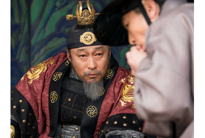 『ミセン』『財閥家の末息子』俳優イ・ソンミン、朝鮮王朝の初代王・李成桂役で存在感放つ！ 画像