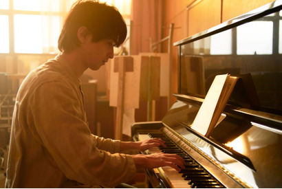 「初めてで不安でした」横浜流星がピアノ演奏に初挑戦！『片思い世界』に出演 画像