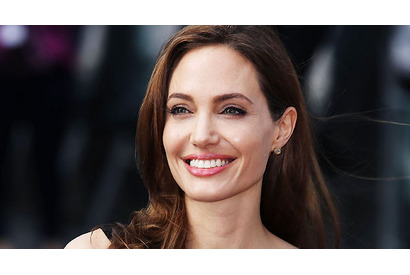 アンジェリーナ・ジョリー、ブラッド・ピットの新作プレミアに出席　術後初の公の場 画像