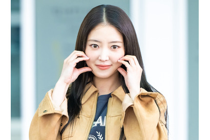 イ・セヨンの可愛さに頬が緩む…感嘆しかない美貌と軽やかコーデで出国【独占写真】 画像