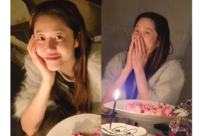 女優コ・ヒョンジョン、54歳の誕生日を満喫！“超”幸せそうな笑顔にほっこり【PHOTO】 画像