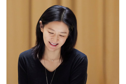 女優イ・ヨンエが多忙すぎる…今度は演劇に主演！初本読みの時も“圧倒的な美しさ”【PHOTO】 画像