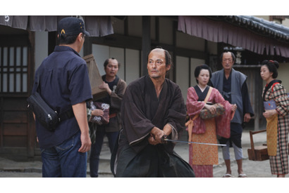 【第48回日本アカデミー賞】1館から上映スタートした『侍タイムスリッパー』最優秀作品賞を受賞！安田淳一監督が涙のスピーチ 画像